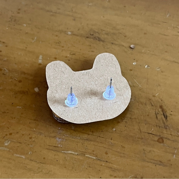 NEW Handmade Cupid Red Love Heart Stud Wood Earrings Red White - Picture 4 of 5